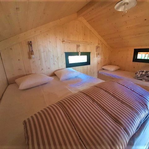 CHALET 7 Personen - 2 HÜTTEN, DIE DURCH EINEN STEG MITEINANDER VERBUNDEN SIND