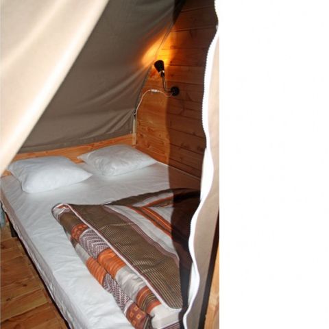 HÉBERGEMENT INSOLITE 6 personnes - Tipi meublé 3 chambres - avec sanitaires