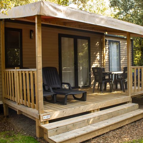 Stacaravan 4 personen - TERRE ET MER -2 slaapkamers - 30 m² - 15 m² halfoverdekt terras