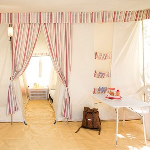 BUNGALOWTENT 4 personen - Canvas bungalow | 2 slaapkamers | 4 pers. | Geen badkamer