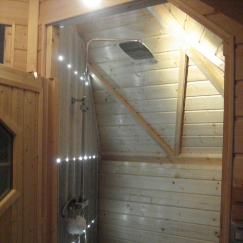 UNUSUAL ACCOMMODATION 4 people - Destination Finland - Kota and its private Nordic bath for 2/4 people