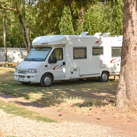 PARZELLE - Pauschale Stellplatz (mit Strom)