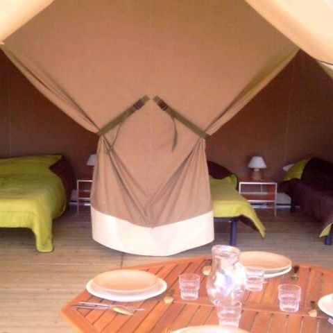 CANVAS AND WOOD TENT 4 people - Eco (without sanitary facilities)