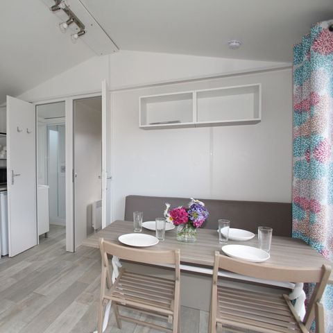 MOBILHOME 7 personnes - Confort 32m² - 3 chambres - Terrasse couverte - TV - lave-vaisselle