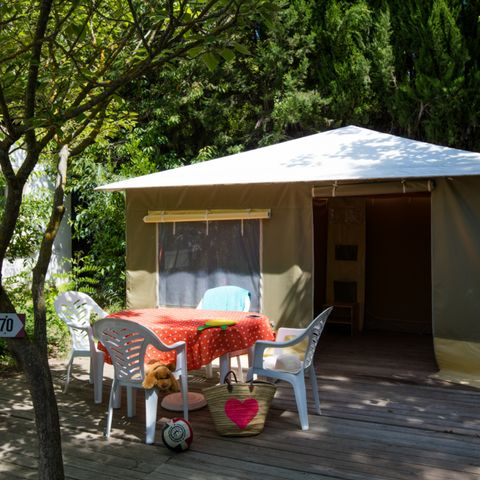 BUNGALOW DE LONA 5 personas - SIN INSTALACIONES SANITARIAS