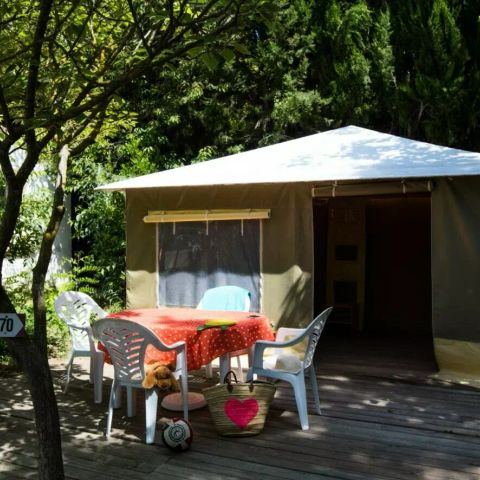 BungalowTent 5 personen - 3 kamers 5 personen zonder sanitair