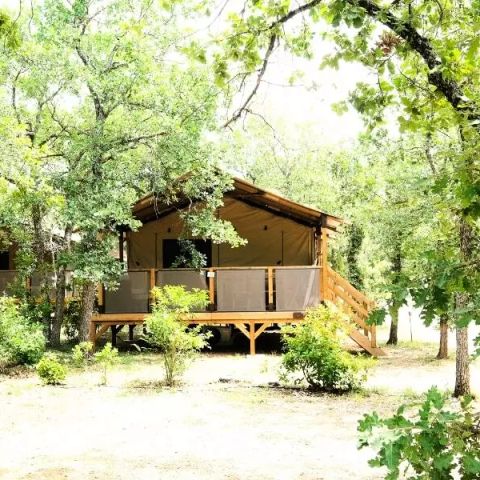 CANVAS AND WOOD TENT 5 people - Premium Lodge 3 Rooms 5 Persons