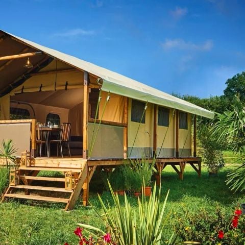 CANVAS AND WOOD TENT 5 people - Premium Lodge 3 Rooms 5 Persons