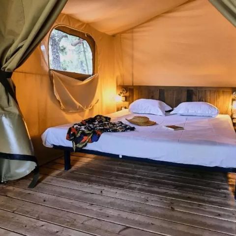 CANVAS AND WOOD TENT 5 people - Lodge Comfort 3 Rooms 5 Persons Without Sanitary Facilities