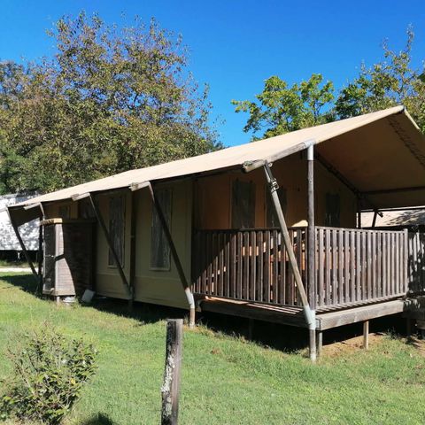 CANVAS AND WOOD TENT 6 people - Safari tent sleeps 6, air-conditioned