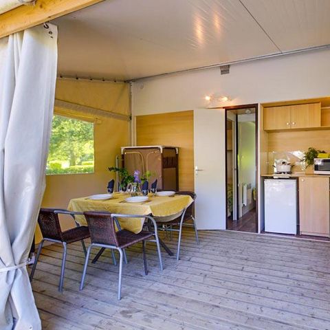 BUNGALOWZELT 4 Personen - Tithome - 2 Zimmer - kollektive Sanitäranlagen Camping 21 m2