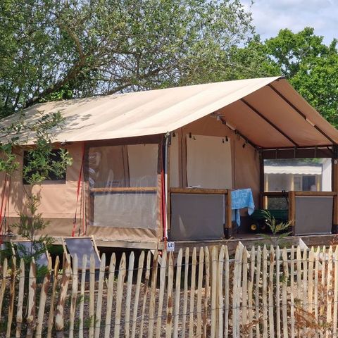 CANVAS AND WOOD TENT 5 people - LODGE (WITHOUT SANITARY FACILITIES)