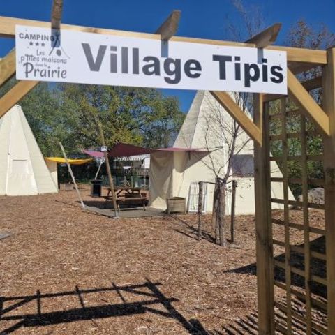 UNUSUAL ACCOMMODATION 4 people - TEPEE WITHOUT SANITARY FACILITIES