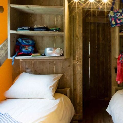 TIENDA DE LONA Y MADERA 6 personas - Albergue Spotty