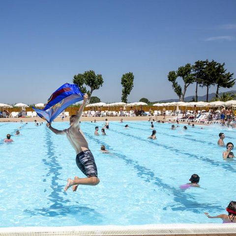 Campeggio Hu Park Albatros Village A SAN VINCENZO, Tariffe E Prenotazioni