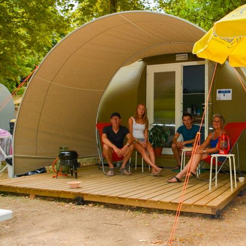 BUNGALOWTENT 4 personen - LE PETIT CHATEAU (zonder sanitair)