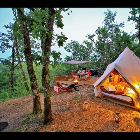 TENT 4 personen - Glamping - 2 tenten op plaats - geen sanitair