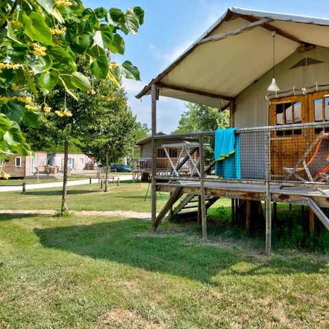 HÉBERGEMENT INSOLITE 5 personnes - CABANE LODGE 4 SAISONS CONFORT sur pilotis