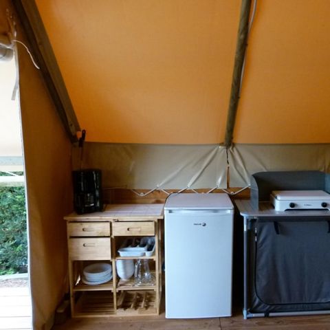 BungalowTent 4 personen - Amazonehut (zonder sanitair)