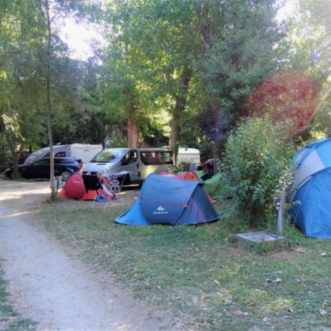 PARZELLE - für Zelt, Wohnwagen und Wohnmobil