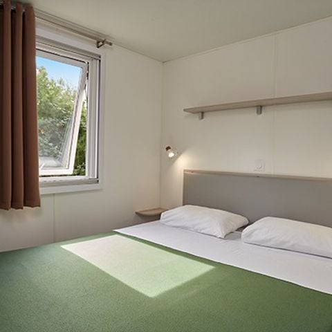 Stacaravan 6 personen - Comfort | 3 slaapkamers | 6 pers | Overdekt terras | Airconditioning | TV