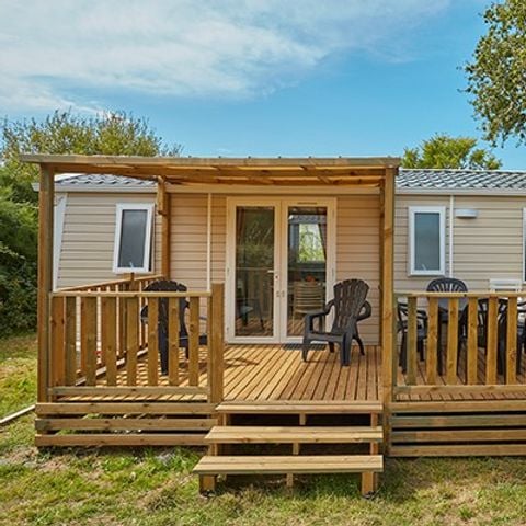 Stacaravan 6 personen - Comfort | 3 slaapkamers | 6 pers | Overdekt terras | Airconditioning | TV