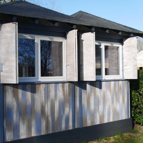 HÉBERGEMENT INSOLITE 2 personnes - LA CABANE (SANS SANITAIRES)