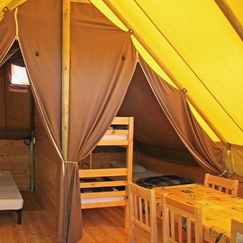 CANVAS AND WOOD TENT 5 people - AMAZONE (Without sanitary facilities)