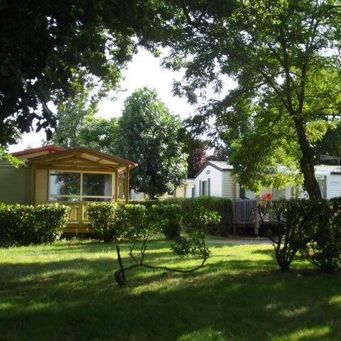 EMPLACEMENT - Camping avec ou sans véhicule  (80 à 100m²)