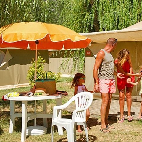 Safaritent 5 personen - Explorer | 2 slaapkamers | 4/5 personen | Geen badkamer