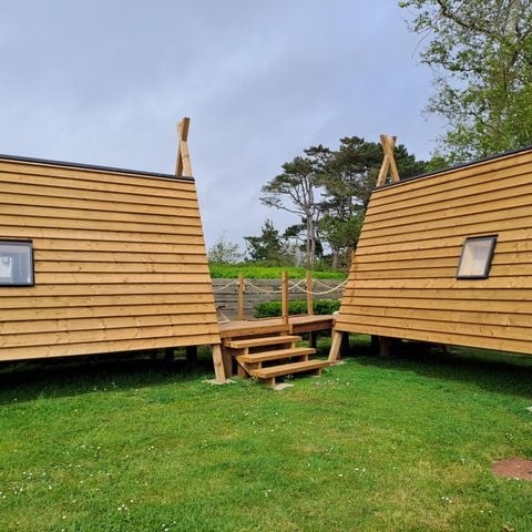 UNUSUAL ACCOMMODATION 4 people - Tipi hut 12m², 2 bedrooms 2023 without private bathroom