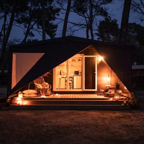 CANVAS AND WOOD TENT 4 people - Ecrin Cocoon Insolite 16m² (without sanitary facilities)