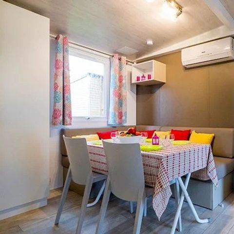 MOBILHOME 6 personnes - Mobil-home | Comfort XL | 2 Ch. | 4/6 Pers. | Terrasse surélevée | Clim.