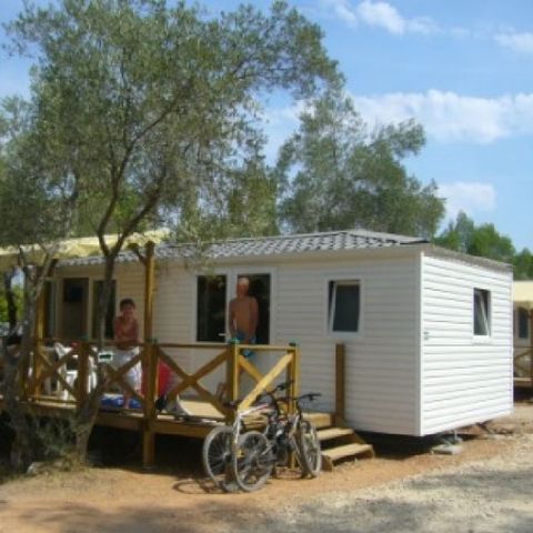 MOBILHOME 8 personas - CASA MÓVIL ESTÁNDAR de 3 dormitorios, 32 m², SIN AIRE ACONDICIONADO