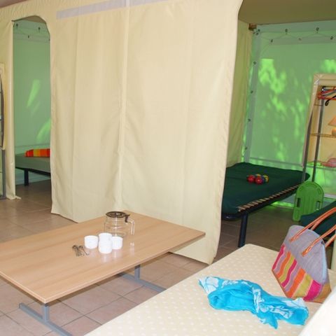 BUNGALOWZELT 5 Personen - Camper (ohne Sanitäranlagen)