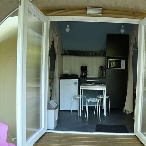 BungalowTent 4 personen - COCO SWEET zonder sanitair 15 m²