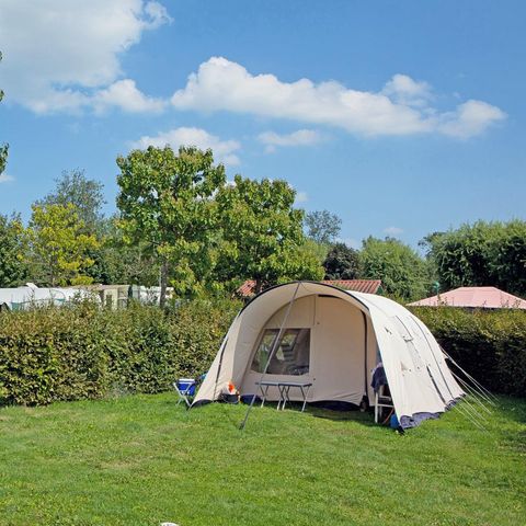 EMPLACEMENT - Forfait emplacement (1 véhicule / sans électricité)