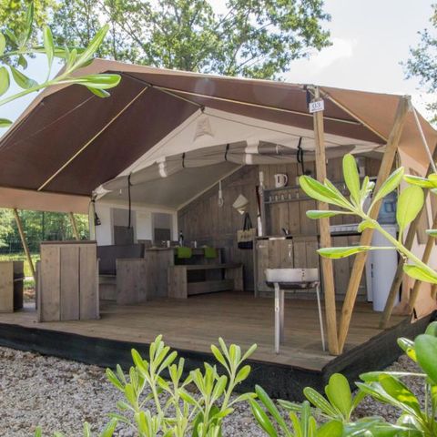 CANVAS AND WOOD TENT 5 people - Luxury safari