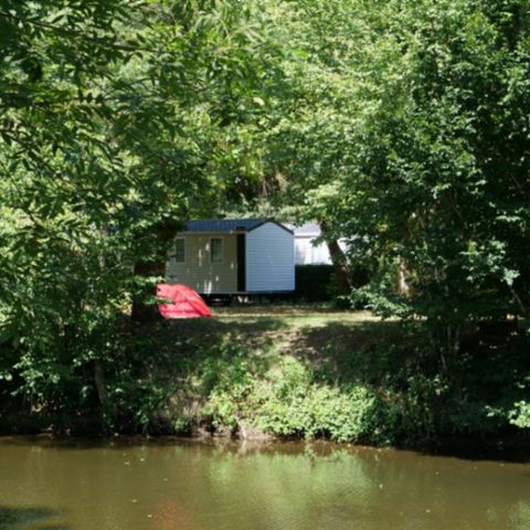 EMPLACEMENT - Bord de rivière 6pers