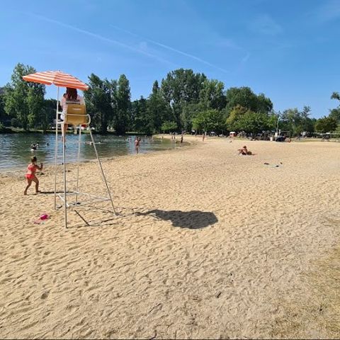 Camping Paradis Aubeterre sur Dronne - Camping Charente - Image N°3