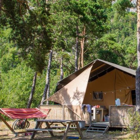 TENTE 4 personnes - VILLA TENT (sans sanitaires)