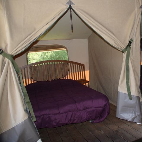 CANVAS AND WOOD TENT 5 people - Safari Tent 30m² COMFORT 2 bedrooms + covered terrace + BBQ