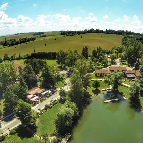 Flower Camping  Le Lac De Thesauque - Camping Haute-Garonne - Image N°2