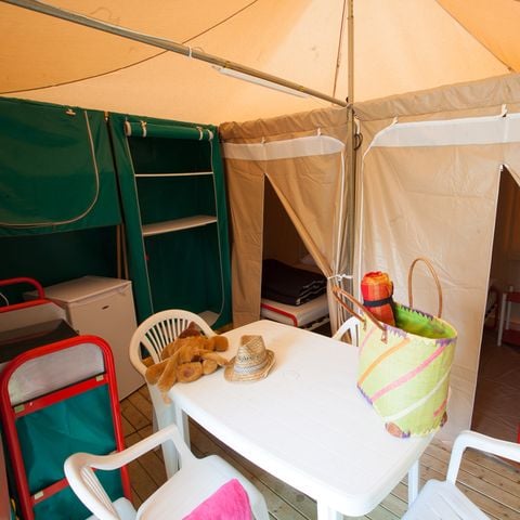 TENDA IN TELA E LEGNO 4 persone - Comfort 2 camere (senza bagno, senza cucina)