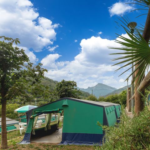 Tent 6 personen - Ingerichte NAVAJO-tent (zonder sanitair)