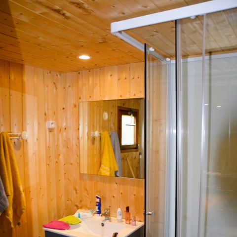 CHALET 6 people - WITHOUT SANITARY FACILITIES WITH SHOWER