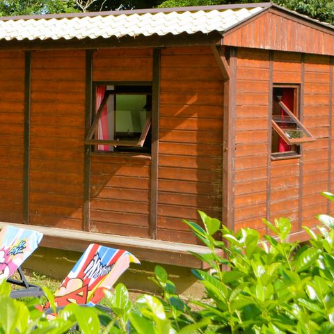 CHALET 6 Personen - OHNE SANITÄRANLAGEN MIT DUSCHE