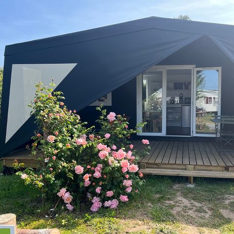 TENTE TOILE ET BOIS 4 personnes - Coco Salle d'O AVEC Sanitaire