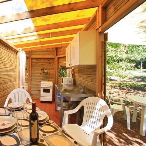 MOBILHOME 4 personnes - Cabane Ti Case 17 m² + terrasse 9 m² (sans sanitaires)