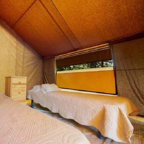 LODGE 4 personnes - Ecolodge sans sanitaires pour 4 pers (2 chambres)